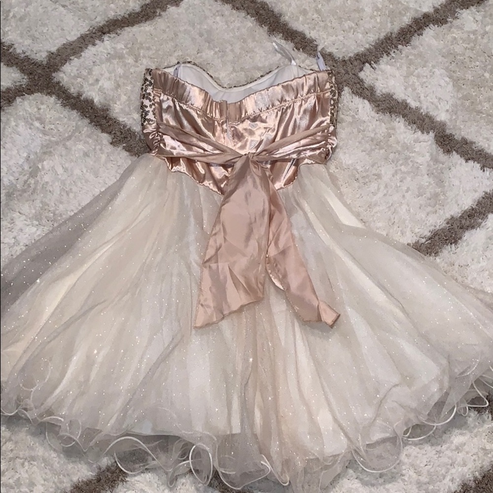 Dress - Picture 2 of 2